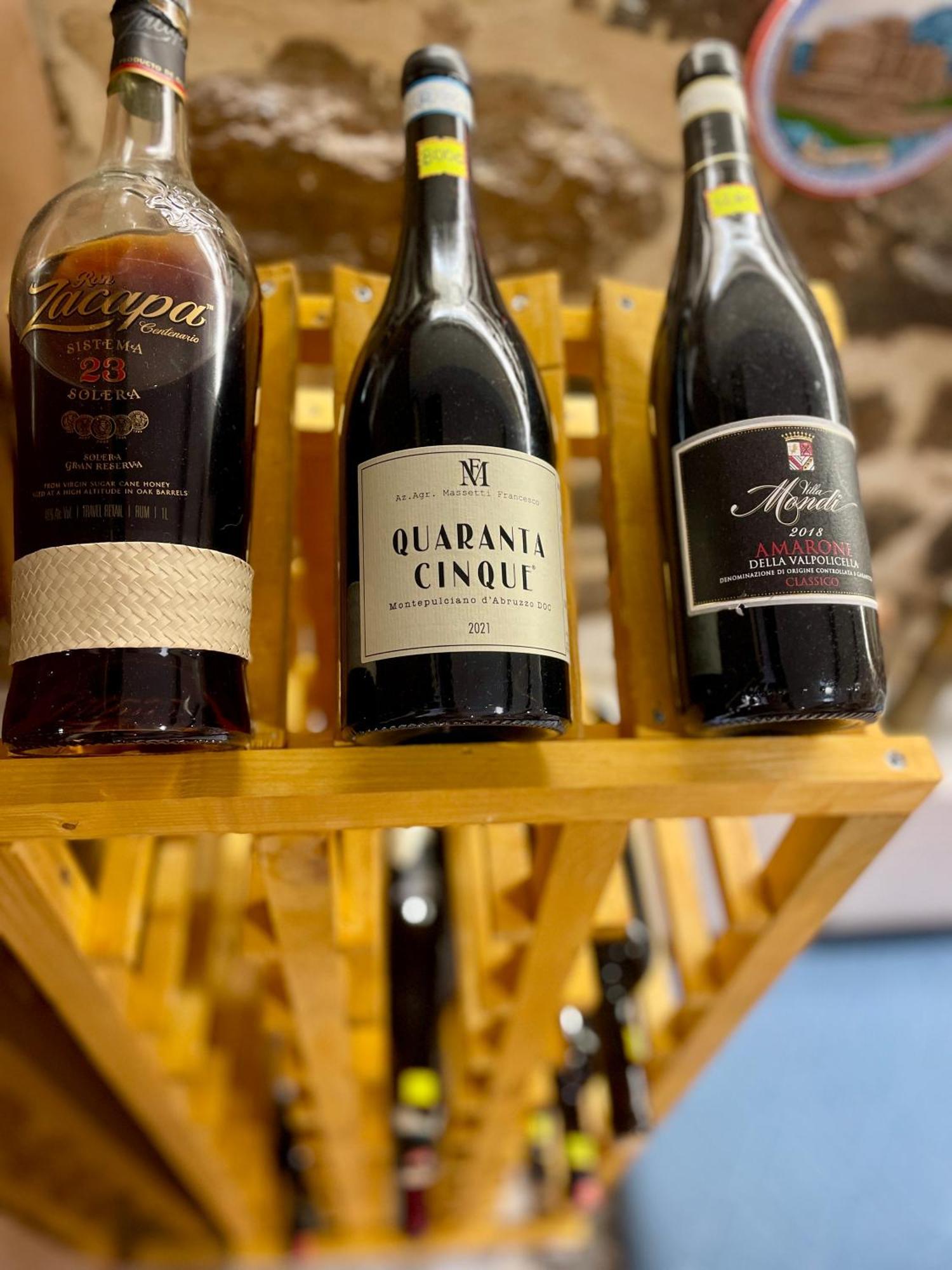 Restaurant & Guest House Semani 베라트 외부 사진