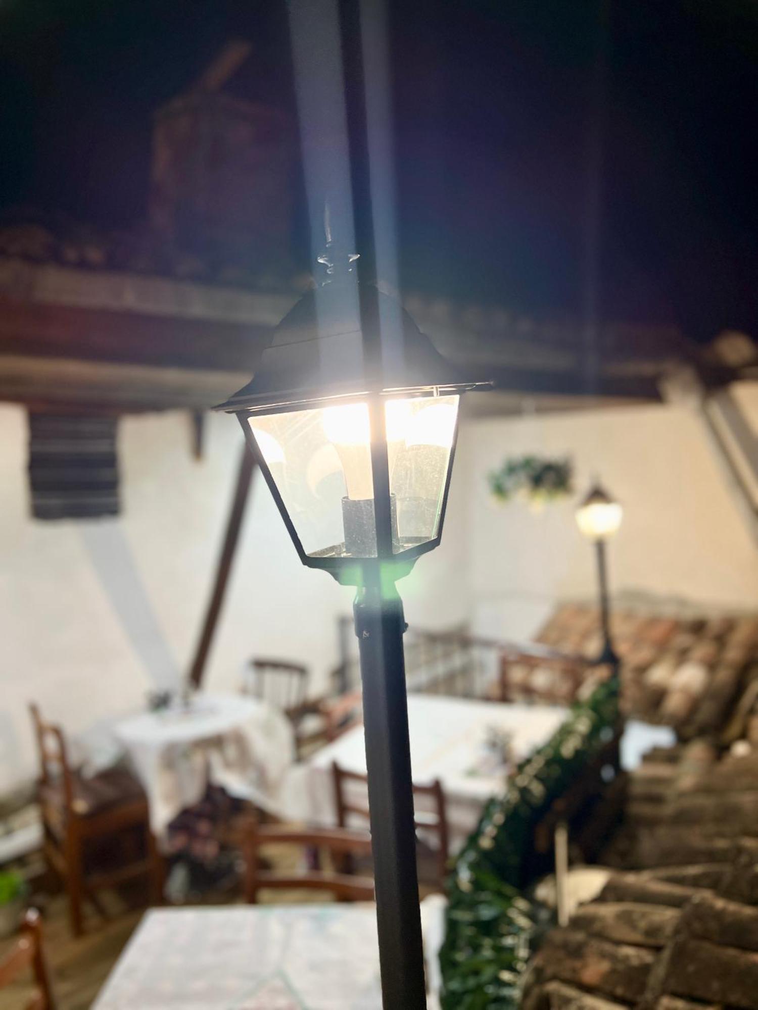 Restaurant & Guest House Semani 베라트 외부 사진