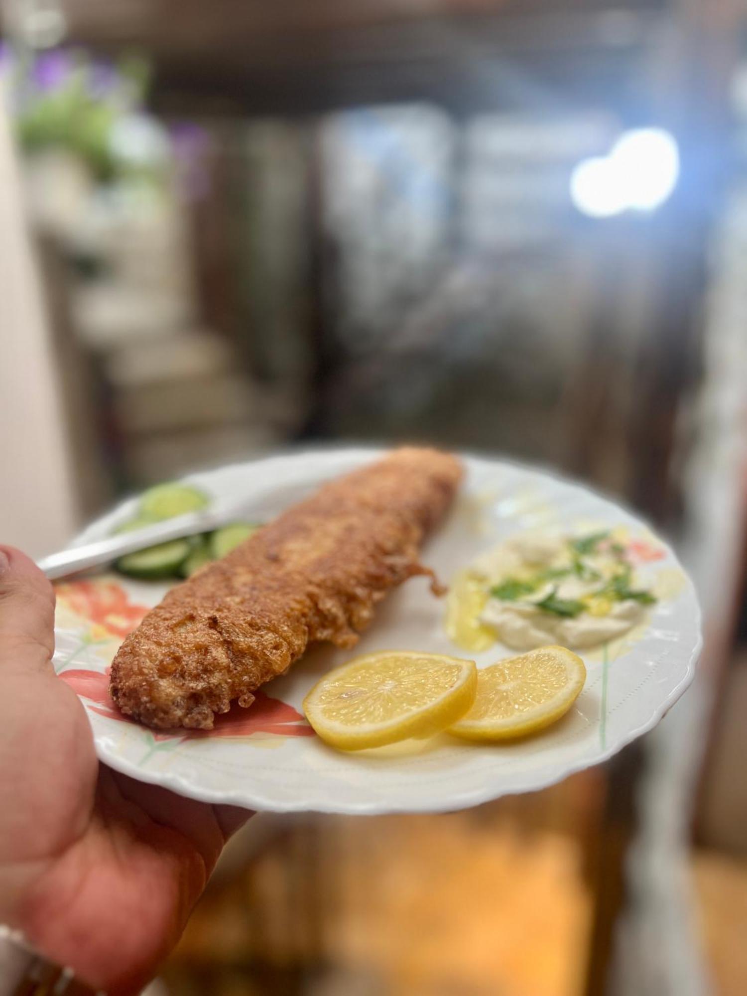 Restaurant & Guest House Semani 베라트 외부 사진